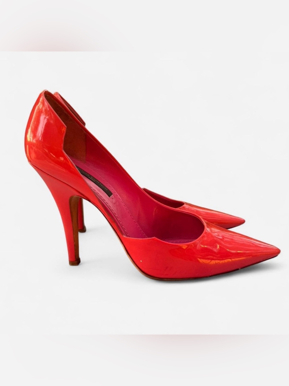 Louis Vuitton Coral Patent Pointed Stiletto Pumps